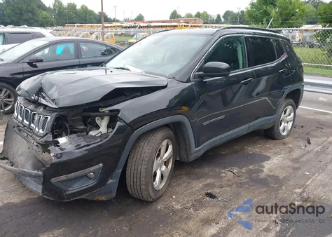 2018 Jeep Compass Latitude 4X4 from USA, damaged, VIN 3C4NJDBB6JT153043